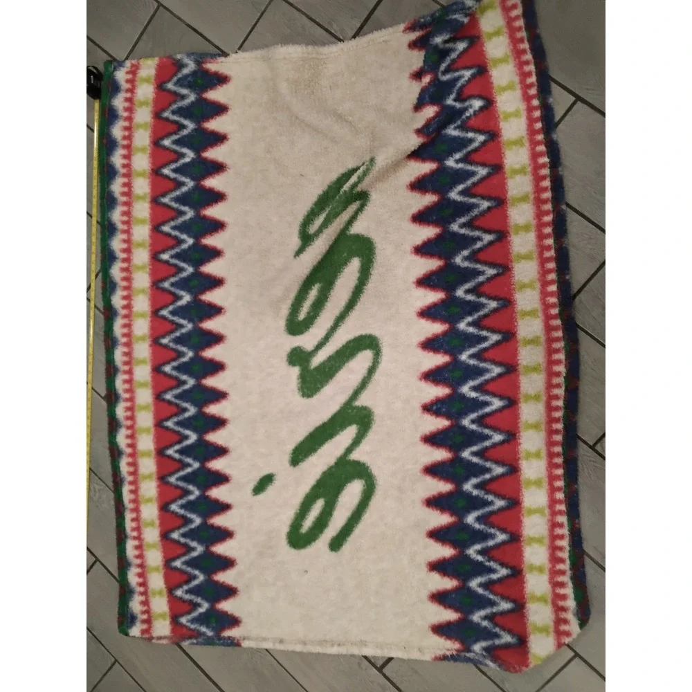 Aerie Sherpa Throw Blanket‎ Cream Green Geometric Pattern Cozy